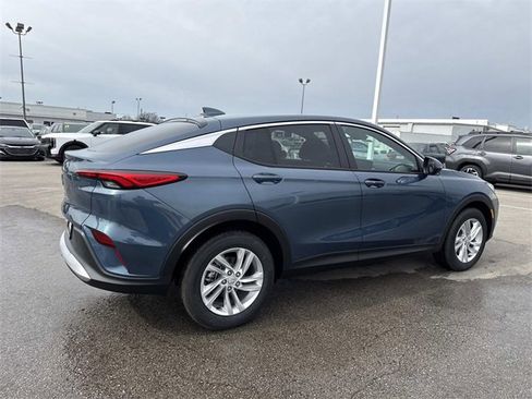 New 2026 Buick Envista Preferred image 2