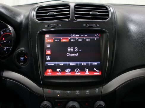 Used 2015 Dodge Journey Crossroad w/ Flexible Seating Group AWD/4WD image 14