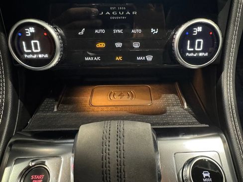 Used 2024 Jaguar F-PACE R-Dynamic S AWD/4WD image 22