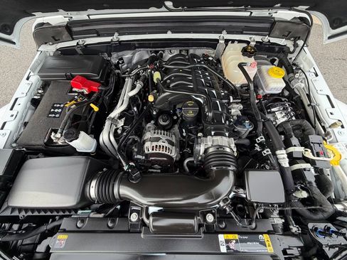 Certified 2024 Jeep Wrangler Sahara image 17