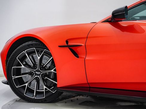 Used 2026 Aston Martin V8 Vantage Coupe RWD image 14