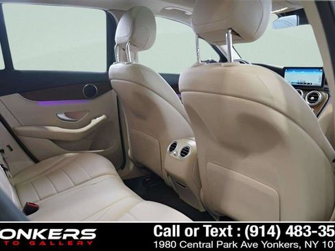 Used 2022 Mercedes-Benz GLC 300 4MATIC image 30