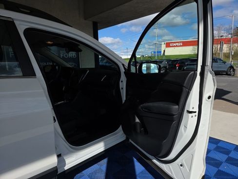 Used 2023 Subaru Ascent 8-Passenger AWD/4WD image 31