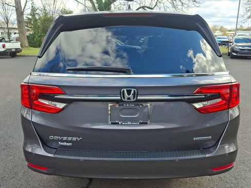 Certified 2024 Honda Odyssey Touring image 5