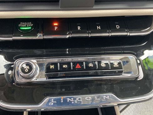 New 2026 Lincoln Corsair Premiere image 24