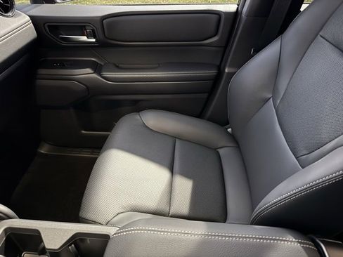 Certified 2025 Toyota Land Cruiser Base image 24