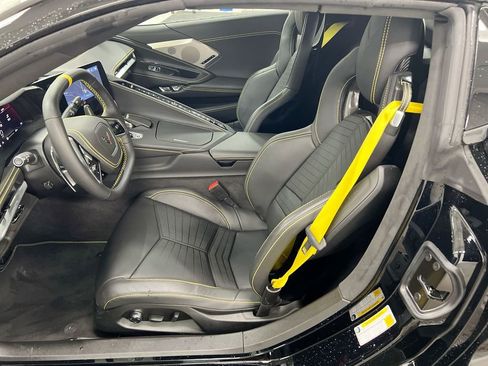 Certified 2023 Chevrolet Corvette Stingray Premium Conv w/ Z51 Performance Package image 20