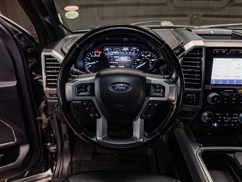 Used 2020 Ford F350 Platinum AWD/4WD image 15