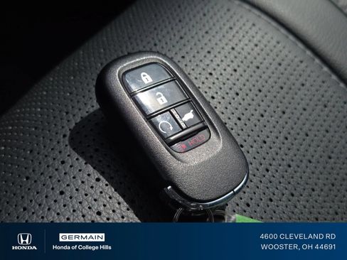Used 2024 Honda Pilot Elite image 43