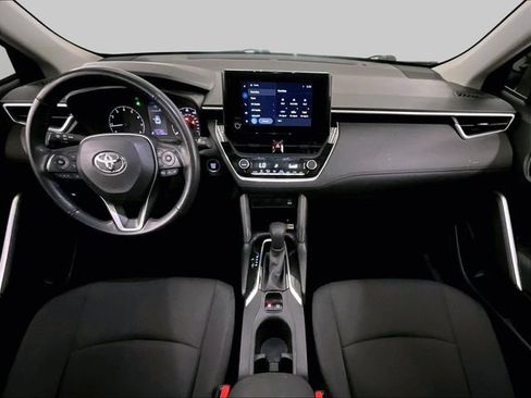 Used 2023 Toyota Corolla Cross LE w/ Moonroof Package AWD/4WD image 14