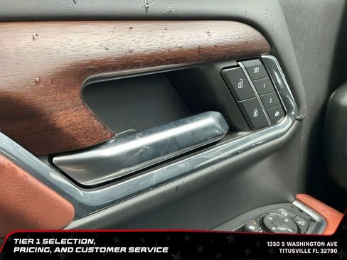 Used 2024 GMC Sierra 3500 Denali Ultimate AWD/4WD image 27