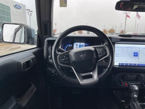 Used 2022 Ford Bronco Outer Banks image 13