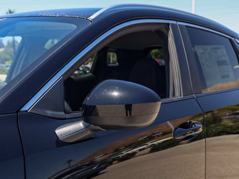 New 2026 Nissan Kicks SV w/ Interior Electronics Package FWD image 12