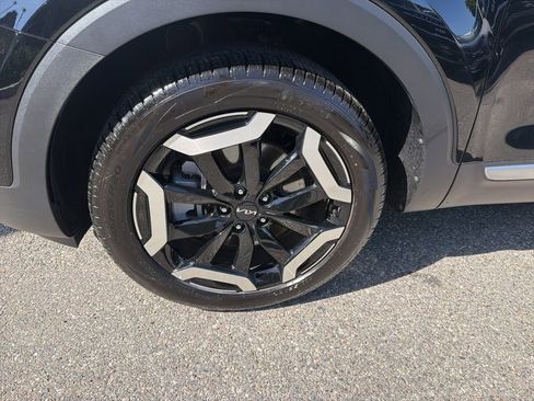 Used 2025 Kia Telluride EX image 2