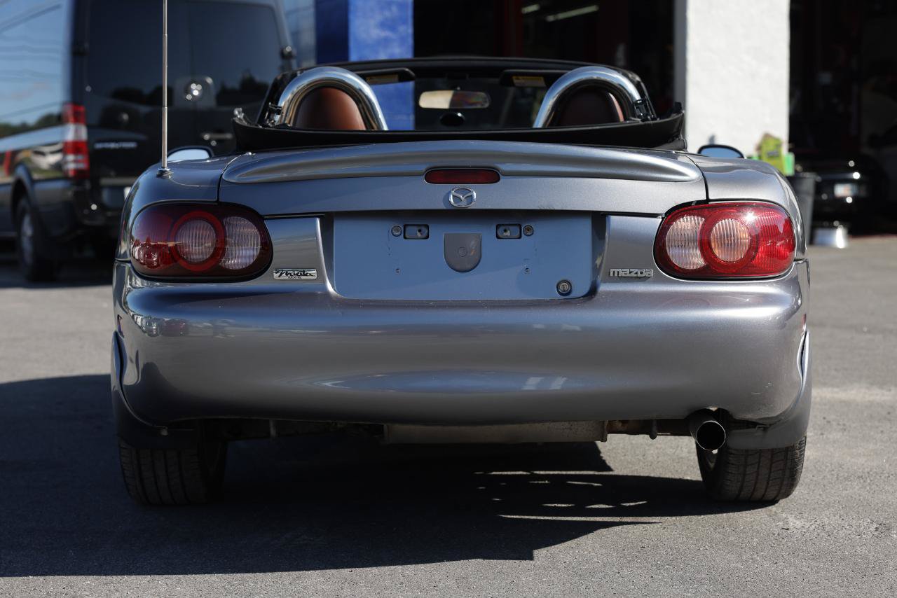 Used 2002 MAZDA MX-5 Miata SE RWD image 7
