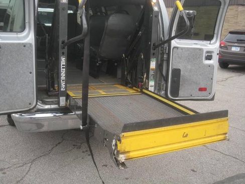 Used 2013 Ford E-350 and Econoline 350 Extended Super Duty w/ PWR Group image 7