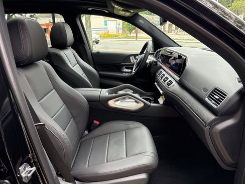 Certified 2025 Mercedes-Benz GLS 450 4MATIC image 12