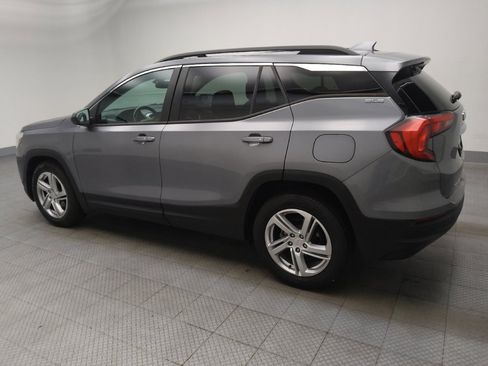 Used 2018 GMC Terrain SLE w/ Driver Convenience Package FWD image 3