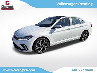 Certified 2025 Volkswagen Jetta SEL