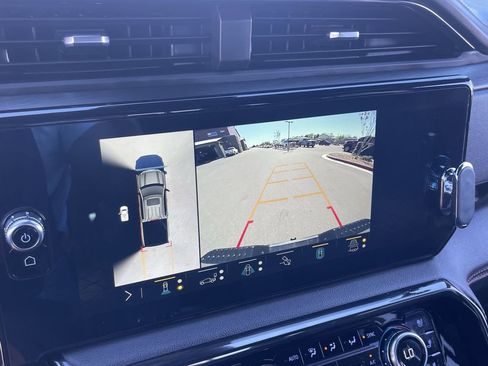 Used 2022 GMC Sierra 1500 AT4 w/ AT4 Premium Package image 15