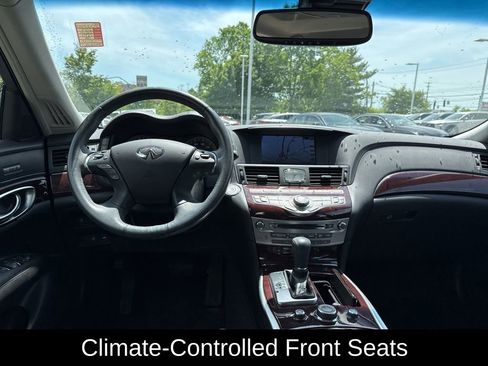 Used 2018 INFINITI Q70 L 3.7 AWD/4WD image 26