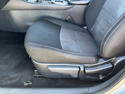 Used 2025 Nissan Sentra SR FWD image 21