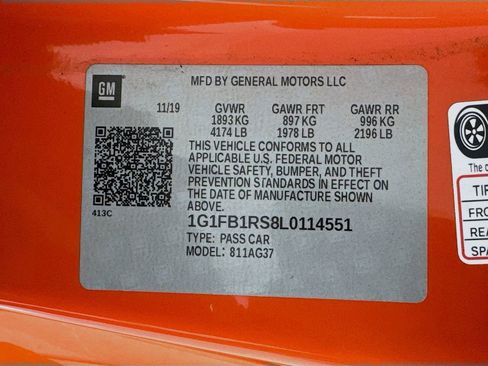 Used 2020 Chevrolet Camaro LT RWD image 23