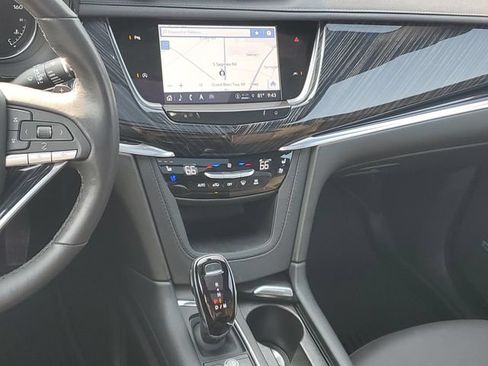 Certified 2024 Cadillac XT6 Premium Luxury w/ LPO, Floor Liner Package AWD/4WD image 32