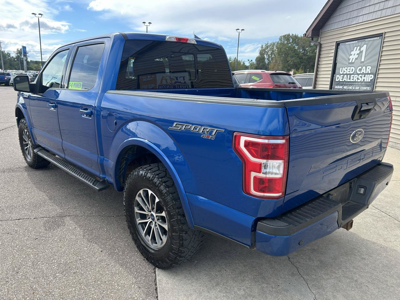 Used 2018 Ford F150 XLT w/ Equipment Group 302A Luxury AWD/4WD image 9