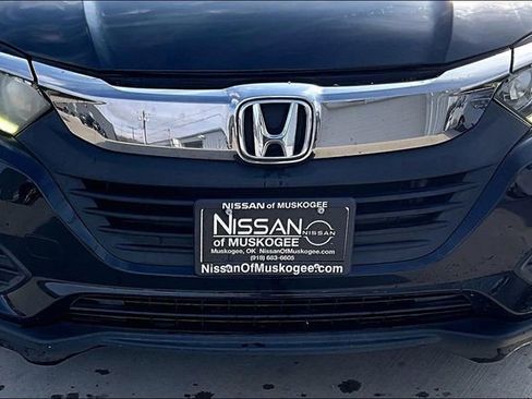 Used 2019 Honda HR-V LX image 30