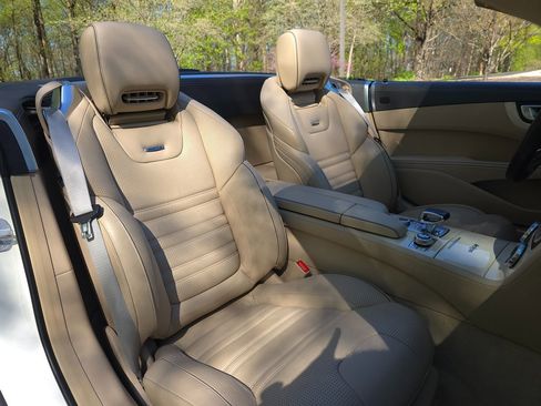 Used 2017 Mercedes-Benz SL 63 AMG image 28