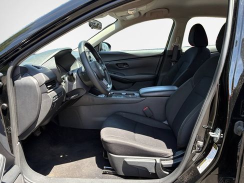 Used 2025 Nissan Sentra S w/ Trunk Package FWD image 12