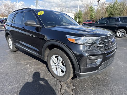 Certified 2023 Ford Explorer XLT w/ Class IV Trailer Tow Package image 17