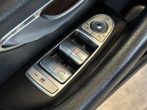 Used 2017 Mercedes-Benz E 300 image 13