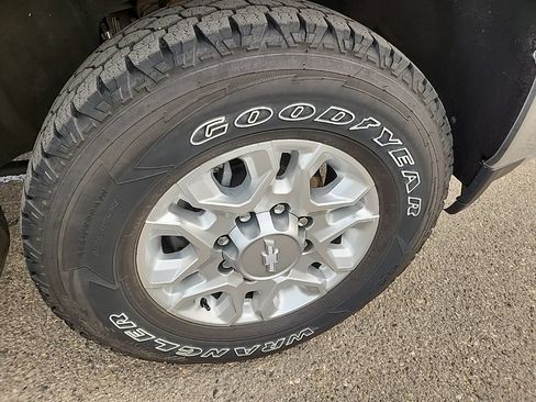 Certified 2020 Chevrolet Silverado 2500 LTZ w/ LTZ Plus Package AWD/4WD image 47