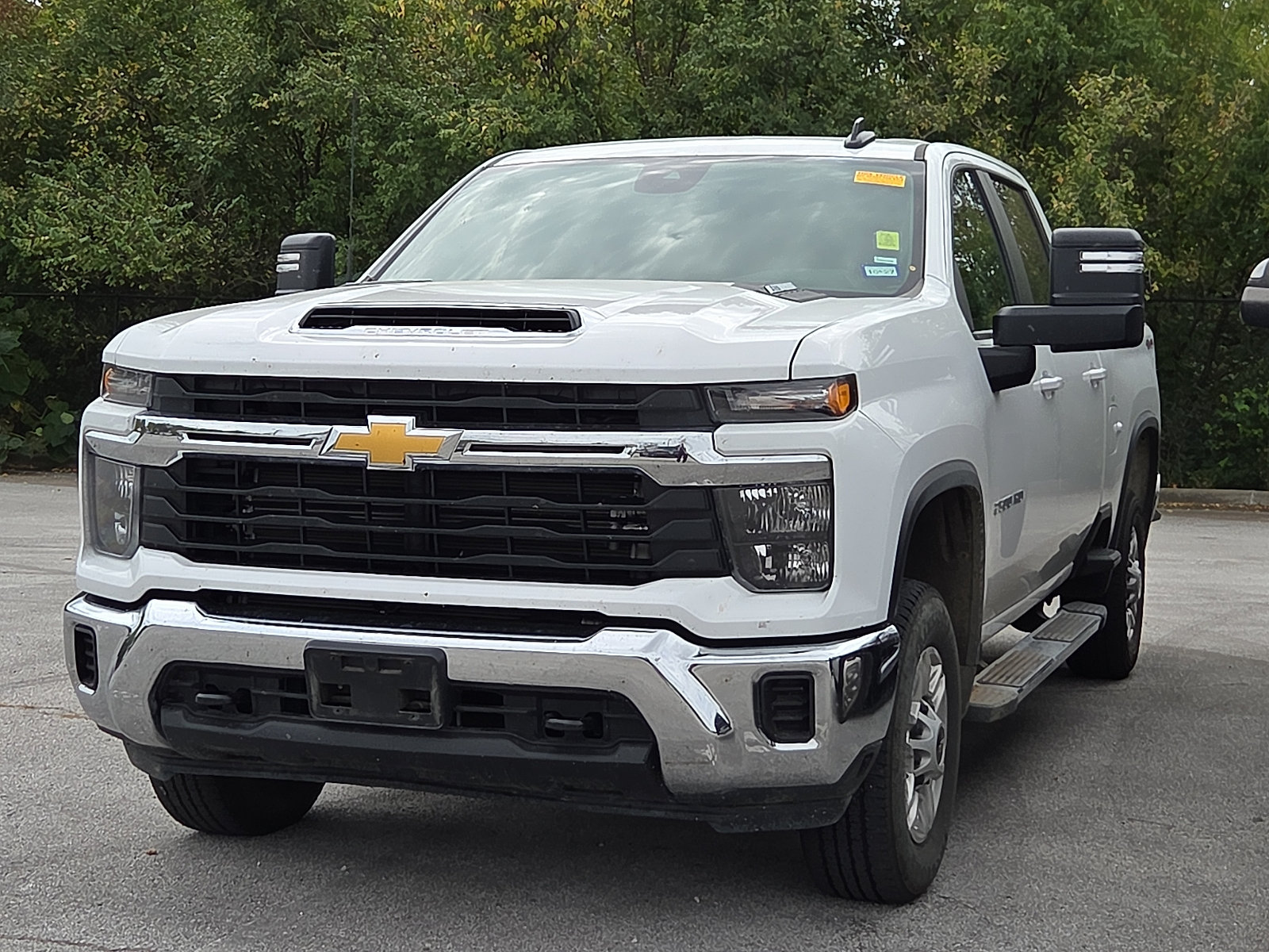 Used 2026 Chevrolet Silverado 2500 LT AWD/4WD image 2