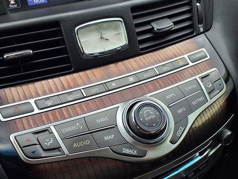 Used 2019 INFINITI Q70 L 3.7 w/ Sensory Package image 16