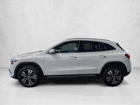 Used 2026 Mercedes-Benz GLA 250 4MATIC image 10