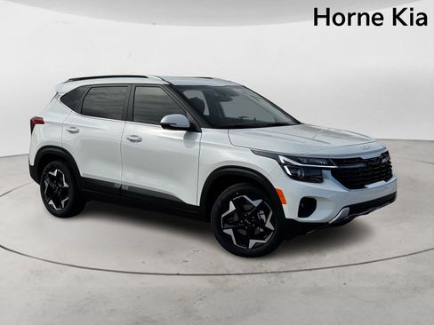 New 2026 Kia Seltos EX FWD image 2