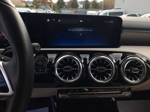 Certified 2025 Mercedes-Benz CLA 250 4MATIC image 19