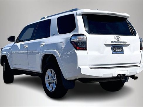 Used 2018 Toyota 4Runner SR5 image 4