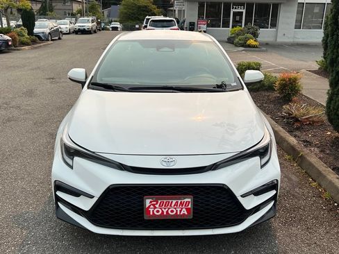Certified 2024 Toyota Corolla SE FWD image 5