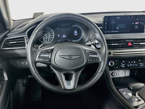 Used 2026 Genesis G70 2.5T RWD image 18