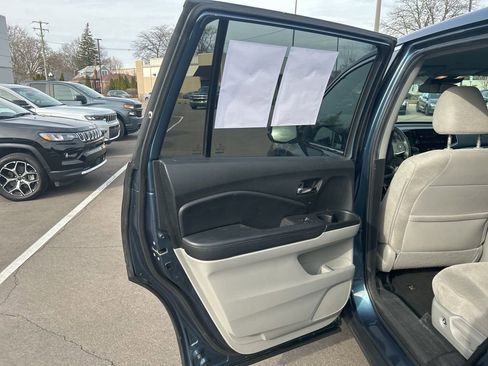 Used 2021 Honda Pilot EX image 15