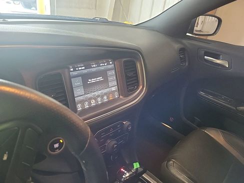 Used 2017 Dodge Charger SXT w/ Rallye Appearance Group image 10