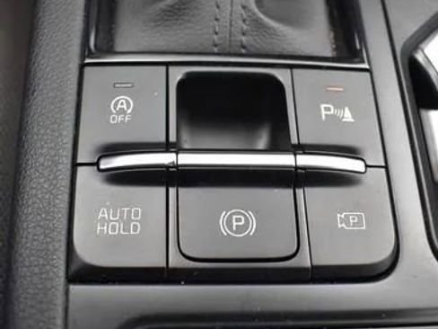 Used 2025 Kia K5 LXS FWD image 33
