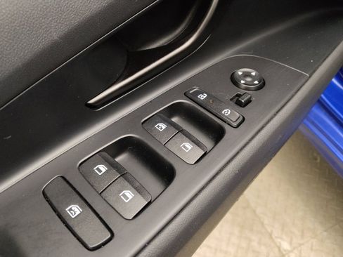Used 2025 Hyundai Elantra Sport FWD image 27
