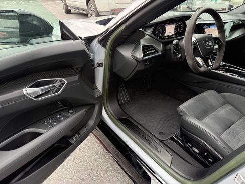 Used 2022 Audi e-tron GT Premium Plus w/ Performance Package AWD/4WD image 18