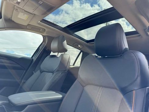 Used 2025 MAZDA CX-50 AWD 2.5 Hybrid w/ Premium Pkg image 14