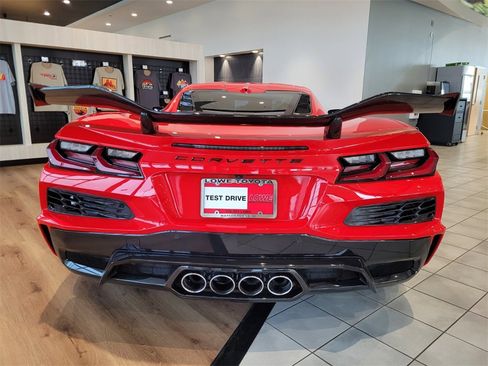 Used 2024 Chevrolet Corvette Z06 image 10